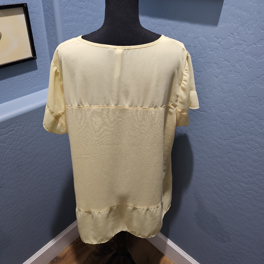 Collection B Light Yellow Blouse - Picture 3 of 5
